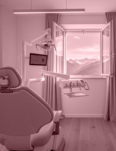 Ein Behandlungsraum der Zahnarztpraxis Bergblick in Warngau